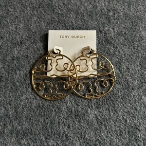 Tory Burch Gold hoops (NEW)